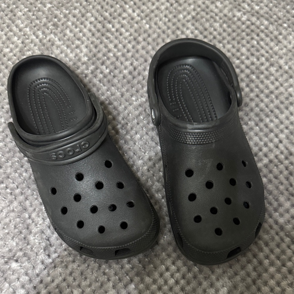 Black Croc-Style Comfort Clogs